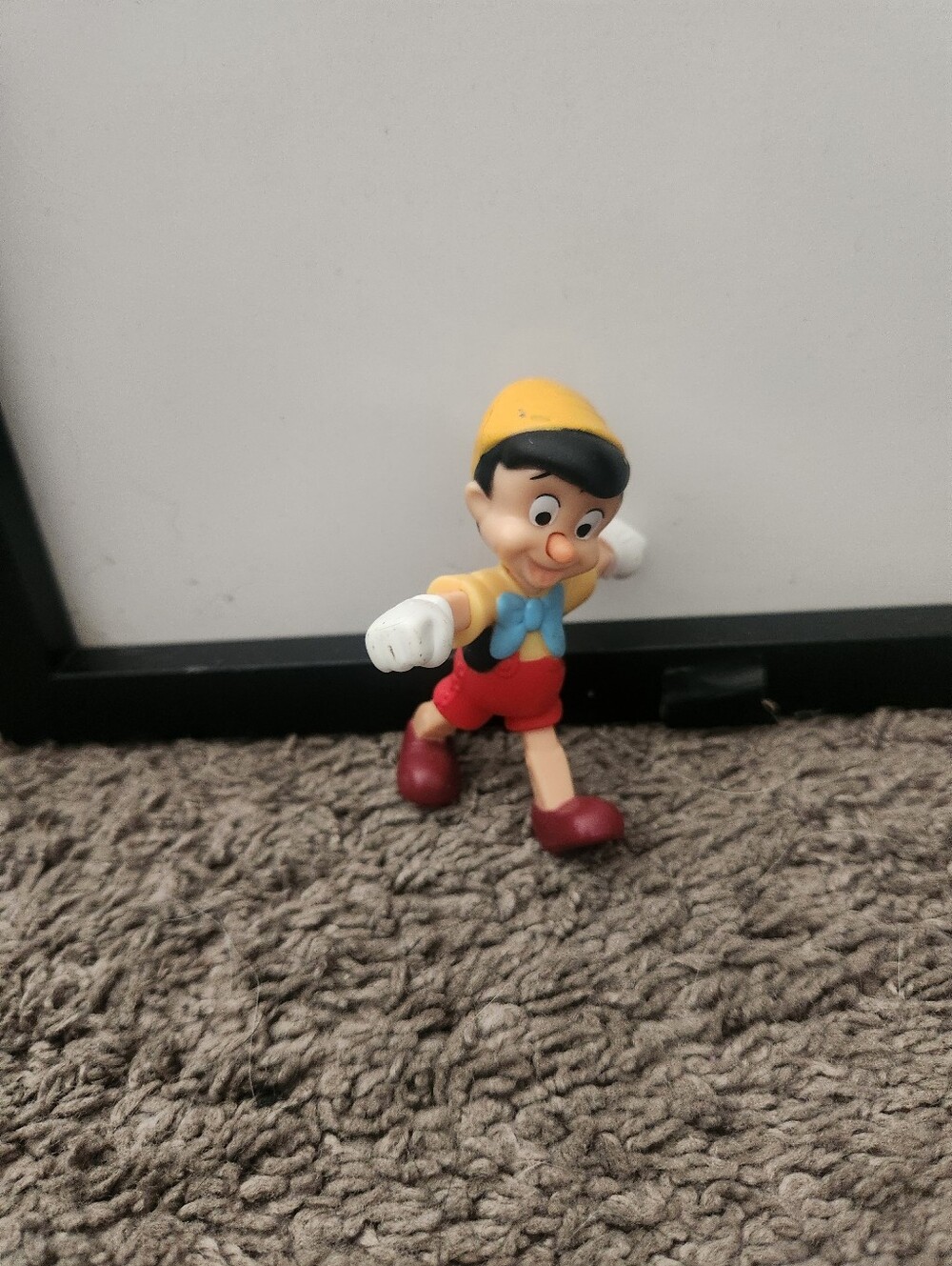 PINOCCHIO DISNEY 3” CARION FIGURE TOY (PRE-OWNED)